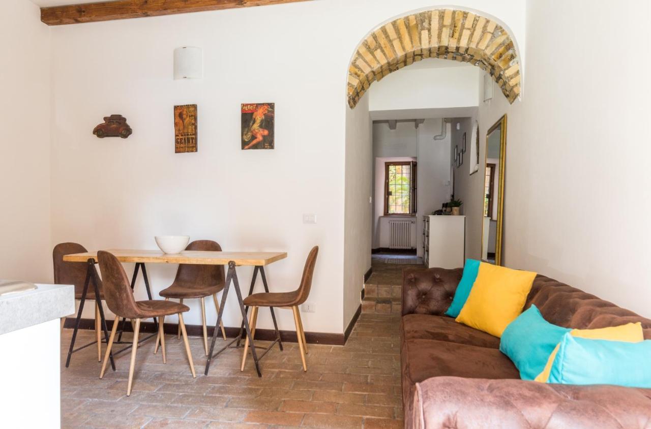 VII Coorte A Trastevere ローマ エクステリア 写真